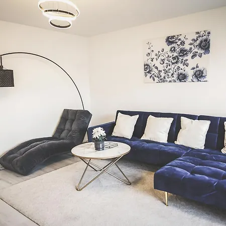 Maisonette Premium Mit Dachterrasse Fuer Business Und Familie Lägenhet